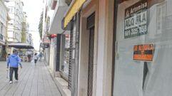 Bajo comercial vac�o en la calle Real, uno de los muchos existentes en el centro de Ferrol