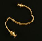 Fragmentos de torques da colecci�n de ouriver�a de A. Gil Varela, exposta no Museo Provincial de Lugo.