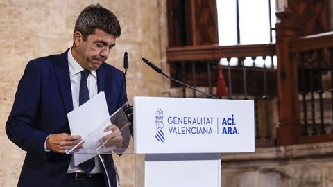 Mazón anuncia su dimisión sin aclarar su futuro y cargando contra el Gobierno