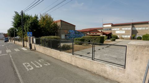 Zona en la que se har�n las aceras y tambi�n se reubicar�n la parada de autob�s con rampa y zonas de estacionamiento en el entorno del centro.