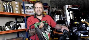 Jos� Antonio Soto Rozados, en su comercio en Avenida del Parque, cuya oferta mostrar� en la calle. 