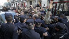 Movilizaci�n contra el desahucio de Aurelia Rey, en el 2013, en A Coru�a