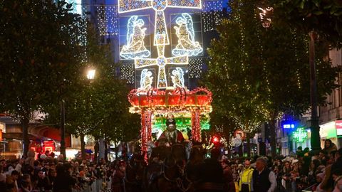 Cabalgata de los Reyes Magos en Oviedo 2025