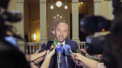 El presidente del parlamento asturiano, Juan Cofi�o