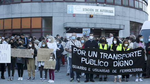 Protesta de usuarios del bus