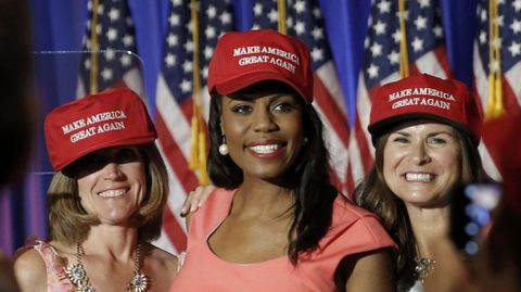 Omarosa Manigault (votar� a Donald Trump). Presenta el programa de moda en la televisi�n americana �El aprendiz�, y apoy� a Trumo en su convenci�n.