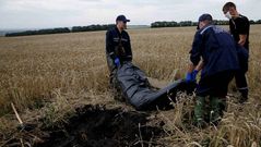 Trabajos de recuperaci�n de los cuerpos tras el accidente del vuelo MH17 en Ucrania
