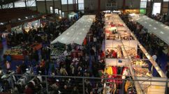 A la feria de Vegadeo acudieron cientos de asturianos y mari�anos. 