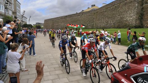 Previa a la salida de la etapa de La Vuelta en Lugo