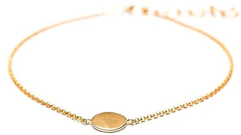 Meghan Markle quiso agasajar a sus amigas (entre las que se encuentra Kate Middleton) con una pulsera de la amistad de Zofia Day, una marca que la propia Markle ha lucido con anterioridad