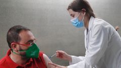 Barb�n recibe la segunda dosis 