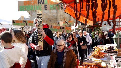 Protestas y aire festivo convivieron toda la jornada