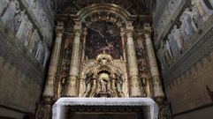 Este es el nuevo aspecto que presenta el altar mayor de la iglesia de San Vicente, tras la restauraci�n del retablo principal y las pinturas murales laterales