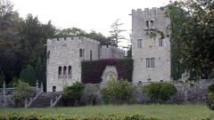 Torres de Meir�s, antigua casa de Emilia Pardo Baz�n, declarado Lugar de Memoria Hist�rica.