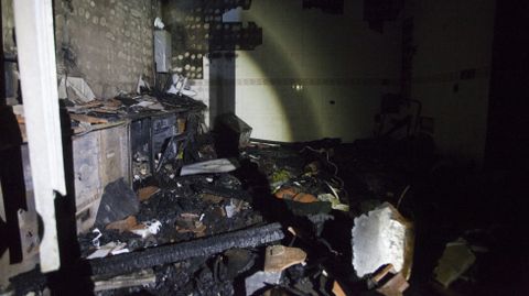 As quedaron las casas de alcanzadas por el fuego.