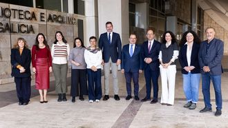 Foto de familia do xurado dos Premios da Cultura