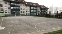 Pista polideportiva del CEIP Wenceslao Fern�ndez Fl�rez de Cambre