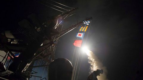 Base a�rea atacada por Estados Unidos