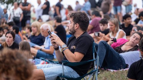 Eclipse total en Asturias desde el Parque de los Pericones, en Gij�n