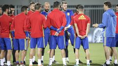 Lopetegui: El csped es el que es, no est bajo nuestro control