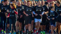 Fernando Alonso cumple el ritual de la carrera solidaria