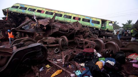 Im�genes del grave accidente ferroviario ocurrido en la India