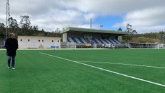 El alcalde Manuel Mu��o visit� el reformado campo de f�tbol.