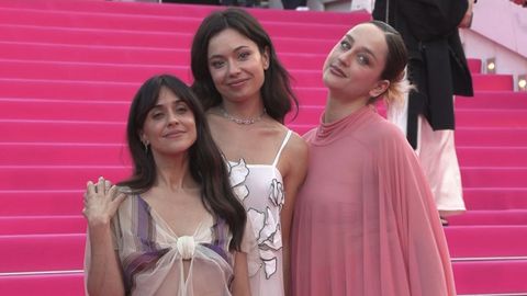 Macarena Garc�a, Anna Castillo y Laura Weissmahr, en Cannes.