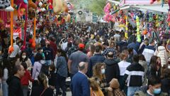 Los padroneses salieron en masa a disfrutar de la Pascua atra�dos por los puestos de feria y animados por las ganas de dejar atr�s la pandemia 