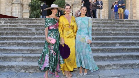 Eugenia, Alejandra y Claudia Osborne llegan a la boda de Ana Cristina Portillo