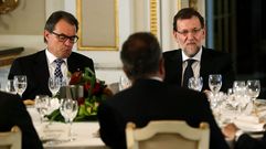 El presidente del Gobierno, Mariano Rajoy, anunci� la aprobaci�n del Plan PIVE durante un almuerzo con las multinacionales automovil�sticas al que tambi�n acudi� Artur Mas.