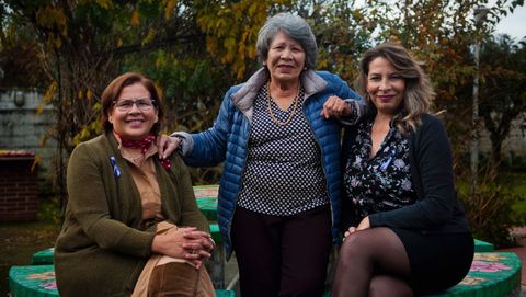 Militza y Diolitza, junto a su madre, Ana