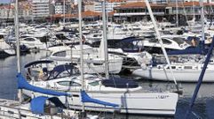 Barcos deportivos en el puerto de Sanxenxo