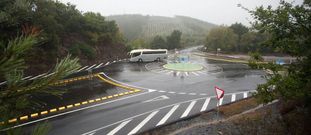 En Gunt�n tambi�n fue habilitado un sistema de canalizaci�n del tr�fico hacia Ourense y Santiago. 