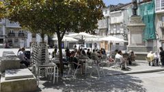 Viveiro entr� en restricciones altas el pasado s�bado, con la hosteler�a funcionando �nicamente en terrazas y al 50%
