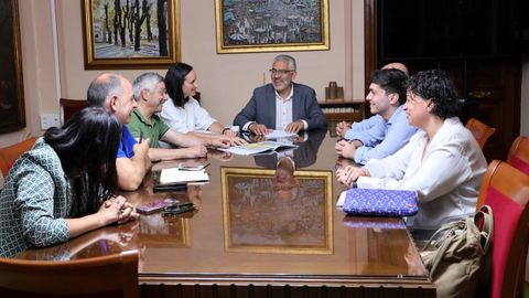 O alcalde de Lugo inicia unha rolda de reunións cos colectivos implicados pola peonalización total do Casco Histórico
