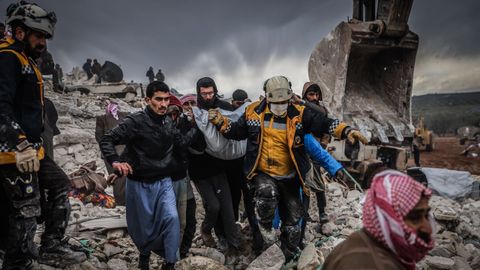 Rescate de los Cascos Blancos en la ciudad siria de Harem, en la regin de Alepo.