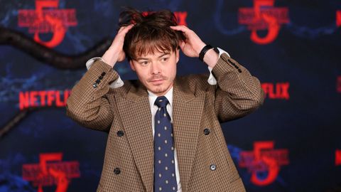 El actor Charlie Heaton