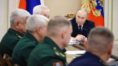 Putin se reuni� este lunes con la c�pula militar para hablar de lo que el denomina �operaci�n militar especil� en Ucrania.
