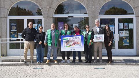 Presentaci�n del cup�n de la ONCE en honor a la Festa do Marisco