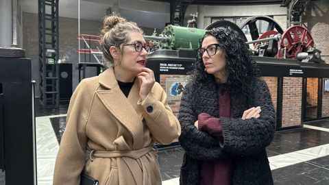 La consejera de Cultura, Vanessa Gutirrez (dcha.), y la nueva directora, Cristina Cantero