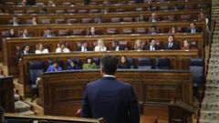 Imagen de archivo de una sesi�n plenaria. En primer t�rmino, Pedro S�nchez