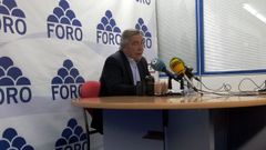 �lvaro Mu�iz, durante la presentaci�n de su programa como candidato a las primarias de Foro, en la sede del partido en Gij�n