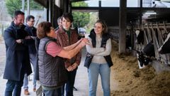 Ana Pontn estuvo acompaada en su visita por el alcalde de Mazaricos, Juan Jos Blanco.