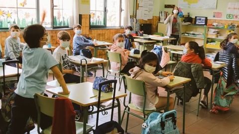 Alumnos del Colegio Pblico Gesta en Oviedo 