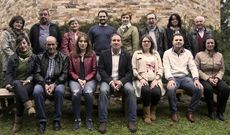 Jos� Manuel Arias, en el centro en la fila inferior, junto a los integrantes de la candidatura del PP