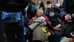 Refugiados ucranianos saliendo de Suceava al resto de Europa