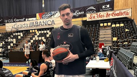 Álex Suárez, entrenando en Sar con el Obradoiro, el 19 de abril del 2024