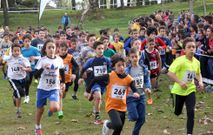 La prueba de campo a trav�s disputada ayer en Porto do Son cont� con cerca de mil ni�os. 