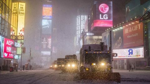 Quitanieves en Times Square.